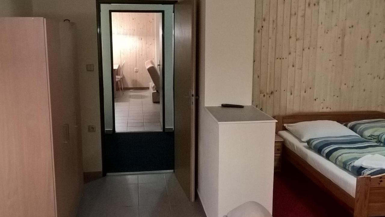 Studia Pod Lysou Appartement Rokytnice nad Jizerou Buitenkant foto